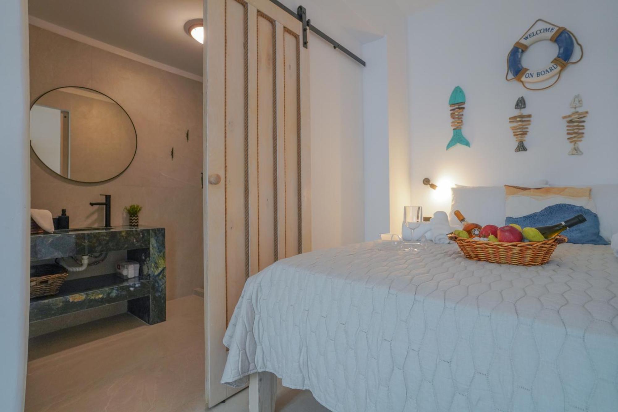 Seabed Suites Mykonos Mykonos Town Exterior photo