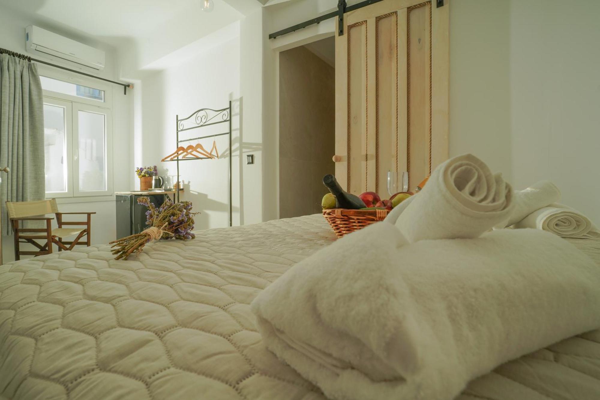 Seabed Suites Mykonos Mykonos Town Exterior photo